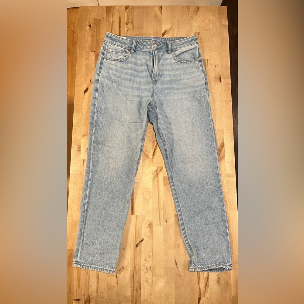 AE Mom Jeans